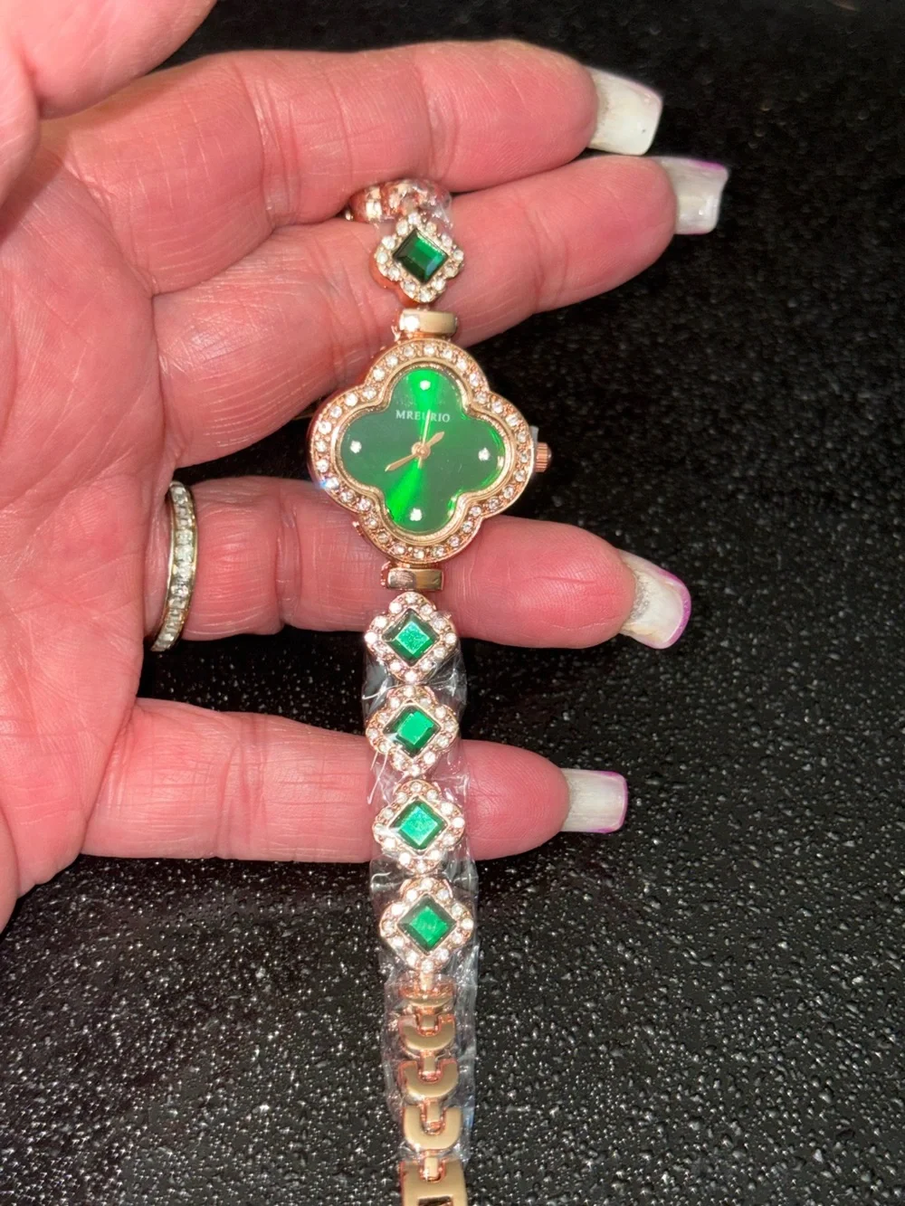 Watch-Emerald Green simulated 4 Leaf Clover Rose Gold Watches, Diamond like Brac